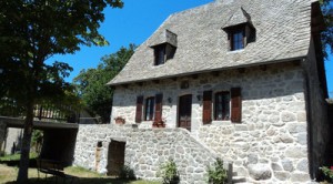 http://www.clevacances.com/fr/locationvacances/auvergne/cantal/ladinhac-5315/gite_de_lagarriguette/4648#contact-box 0-cantarelladinhac1